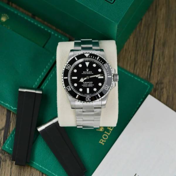 Replica Rolex Submariner Black Dial 114060