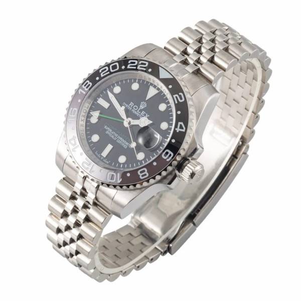 Replica Rolex GMT-Master II 126710GRNR “Bruce Wayne” Jubilee