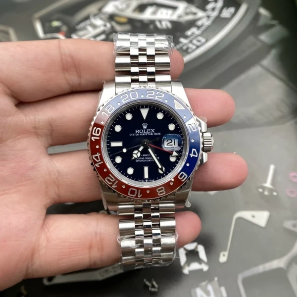 Superclone Rolex GMT-Master II 126710BLRO “Pepsi” Jubilee