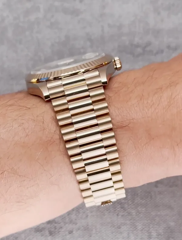 Rolex Day-Date 40 Jubilee Gold and Aventurine Dial bracelet close up